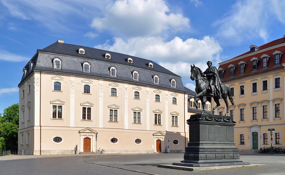 Platz der Demokratie, Anna Amalia Bibliothek - Bild 1